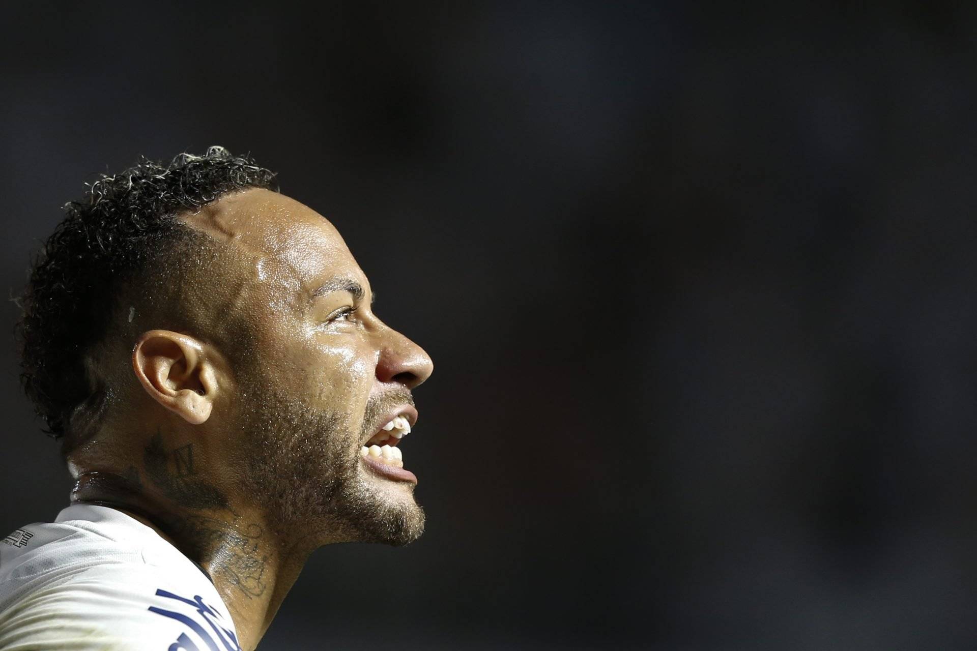 包含全明星赛最后时刻走向成谜，巴塞罗那篮球队刷新队史纪录，更衣室稳定，年轻球员获得机会的词条