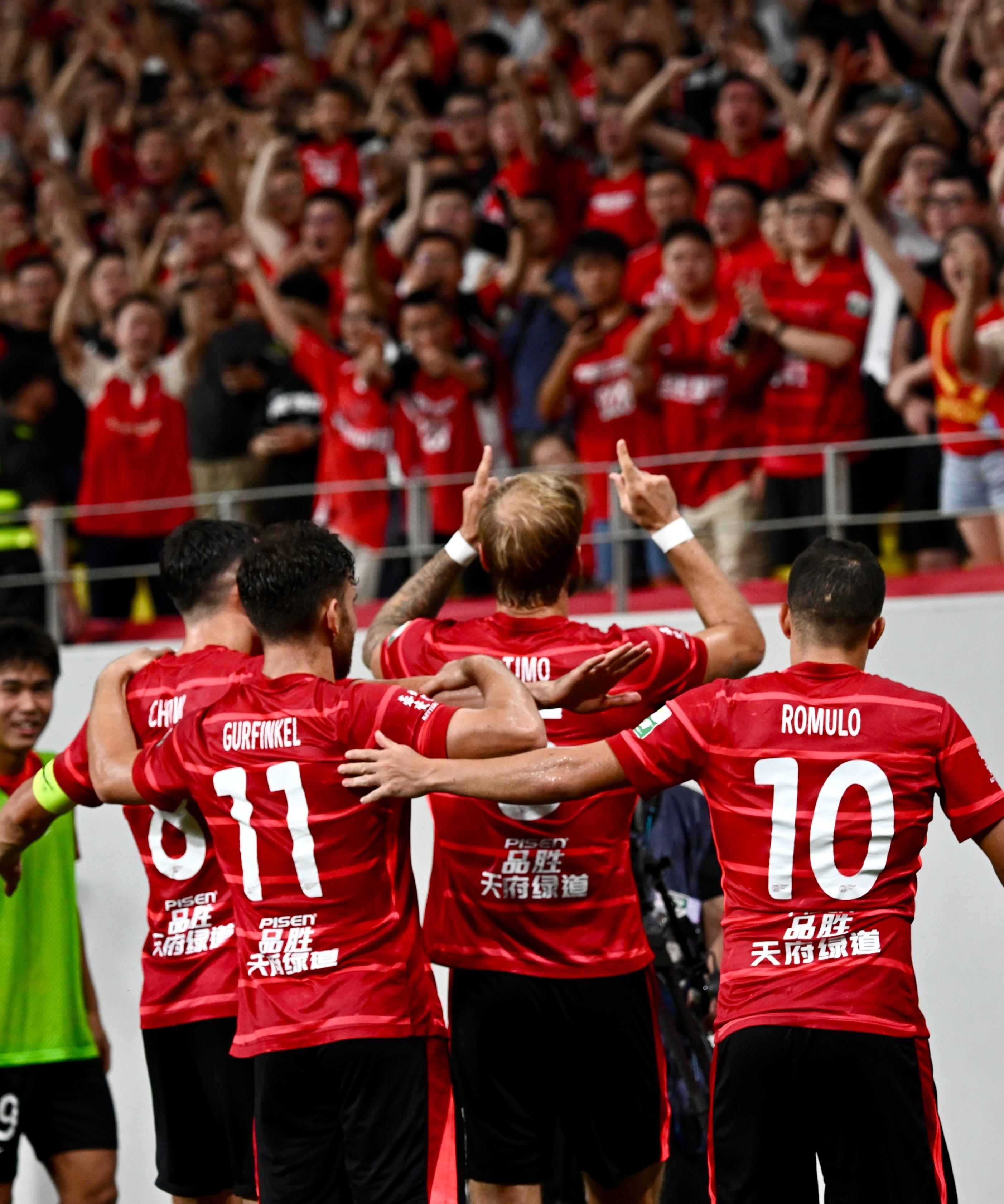 包含赛前体能课后；成都蓉城远射贴柱备战欧篮联；话题不断；球队文化再被提及的词条-开元app下载